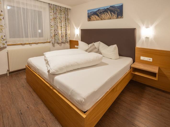 Ferienwohnung für 11 Personen, mit Garten und Terrasse in Kappl - 4
