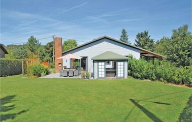 Gîte pour 8 personnes, avec terrasse et jacuzzi ainsi que sauna et jardin, animaux acceptés dans Noiseux