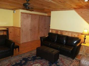 Lake House for 10 Guests in Blue Ridge Mountains, North Carolina, Picture 1