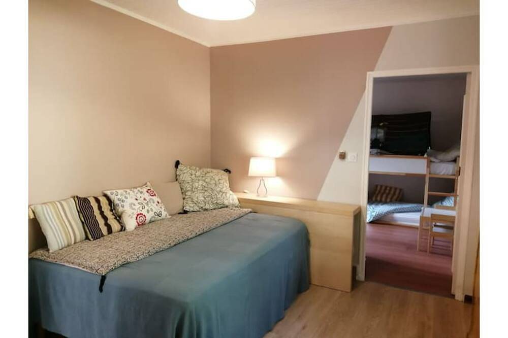 Cosy house, nestled in nature, 5 minutes from the center in Nyons, Nyons region
