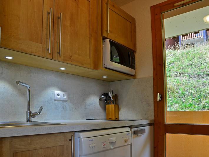 Ganze Wohnung, Renoviertes 6-Personen-Apartment mit Parkplatz, Ski-in/Ski-out - La Plagne in Bellentre, La Plagne-Tarentaise