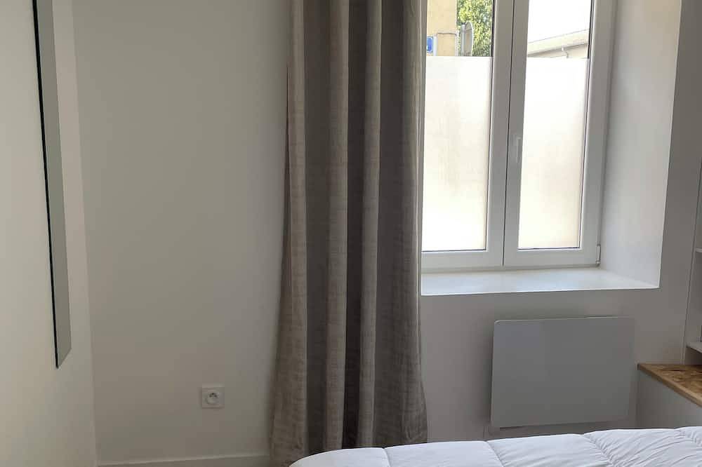 Appartement entier, Apparemment T2 équipé in Saint-Symphorien-d'Ozon, Lyon et ses environs