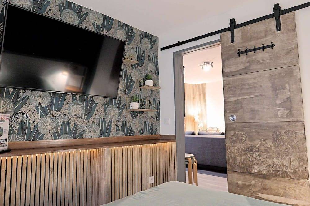 Entire apartment, Geographically very well located between the Zenith, the exhibition center and the center of Rouen in Rouen, Rouen region