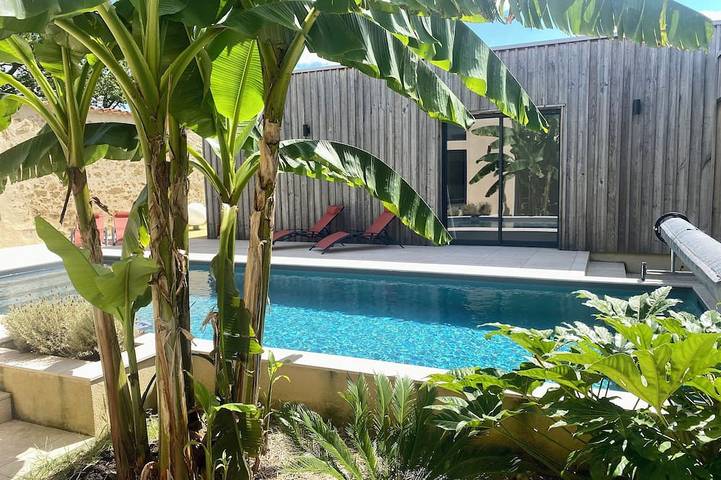 Location de vacances pour 12 personnes, avec Terrasse et Jardin à Castillon-Debats