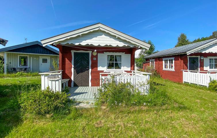 Feriehus for 2 personer, med terrasse, dyr tillatt på Öland