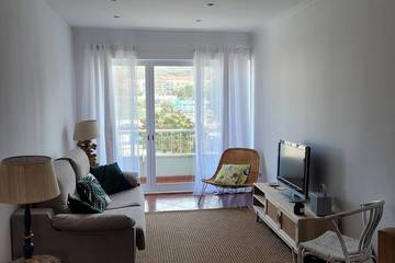 Casa rural para 4 personas, con balcón y jardín en Costa da Caparica