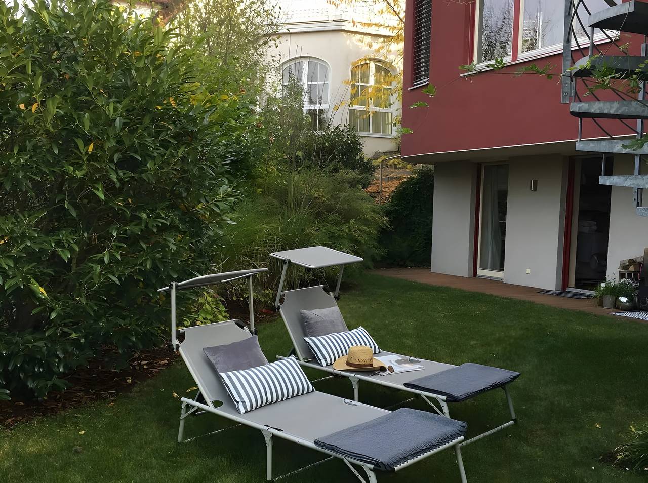 Zimmer 'Hortensie' mit privater Terrasse, privatem Garten und Wi-Fi in Nordschwarzwald