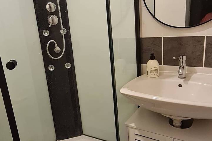 Mobil home pour 3 personnes, avec piscine et jardin à Mont-près-Chambord - 2