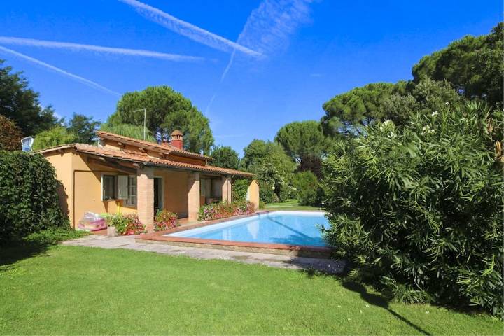 Ferienhaus für 3 Personen, mit Garten und Pool