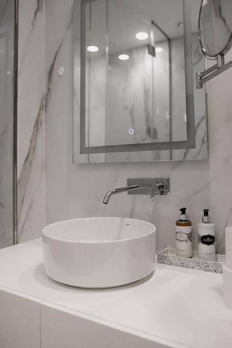 Apartamento inteiro, One-Bedroom Apartment in Cristelos, Boim e Ordem, Lousada