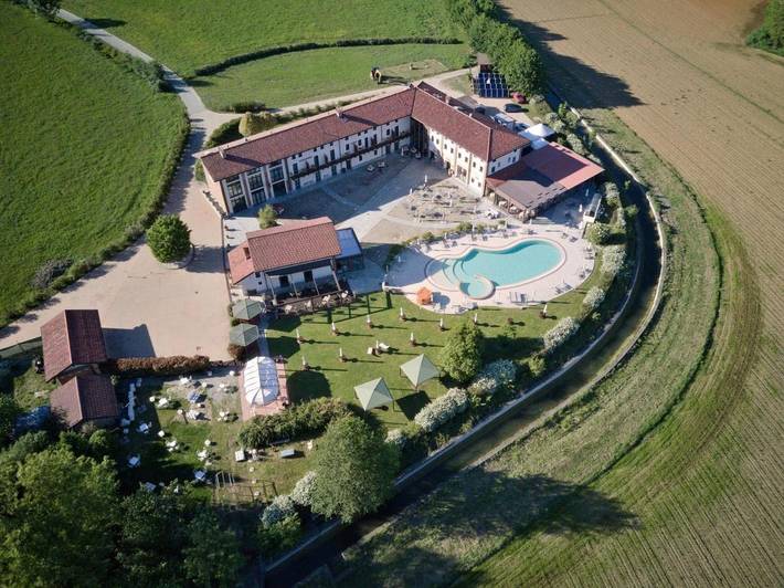 Appartamento per 2 persone, con Idromassaggio e Terrazza nonché Giardino e Piscina a Pianezza