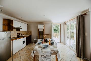 Appart’hôtel pour 7 Personnes dans Vals-les-Bains, Parc naturel régional des Monts d'Ardèche, Photo 2
