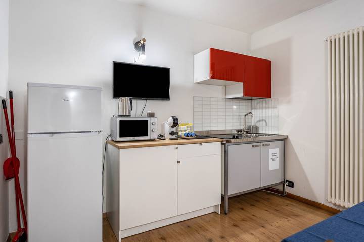 Entire apartment, Apartment 'Ride Home 3' with Mountain View, Shared Garden and Wi-Fi in Mastellina, Commezzadura