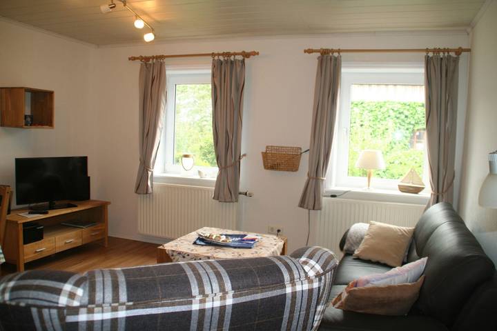 Ferienwohnung für 2 Personen, mit Garten und Terrasse in Süderende - 3