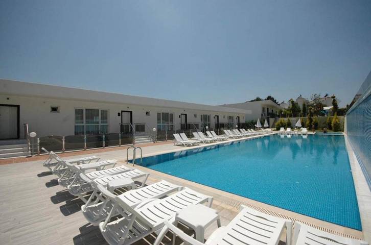 Chalet para 8 personas, con sauna y vistas además de piscina y balcón - 1