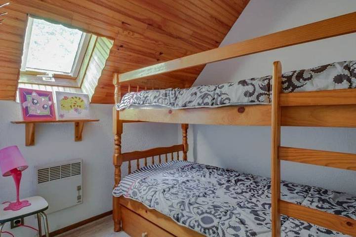 Ganze Wohnung, Duplex-T3 für 6 Pers. mit Kamin und Balkon in Esquièze-Sère in Esquièze-Sère, Nationalpark Pyrenäen