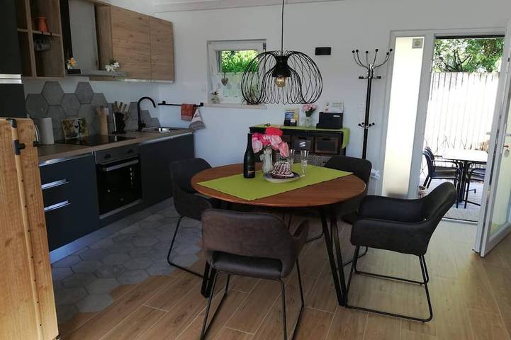 Gîte pour 4 personnes, avec Terrasse et Jardin à Berrwiller