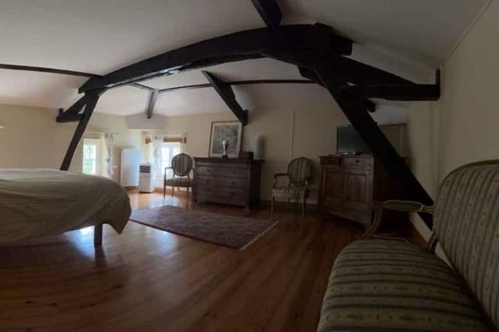 Location de vacances pour 10 personnes, avec jardin à Berson - 2