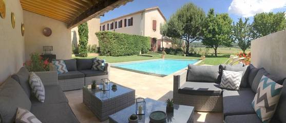 Gîte pour 4 personnes, avec vue et sauna ainsi que piscine et jardin à Nissan-lez-Enserune
