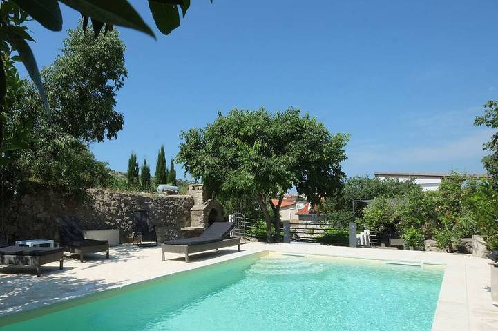 Ferienhaus für 5 Personen, mit Garten und Terrasse auf Murter