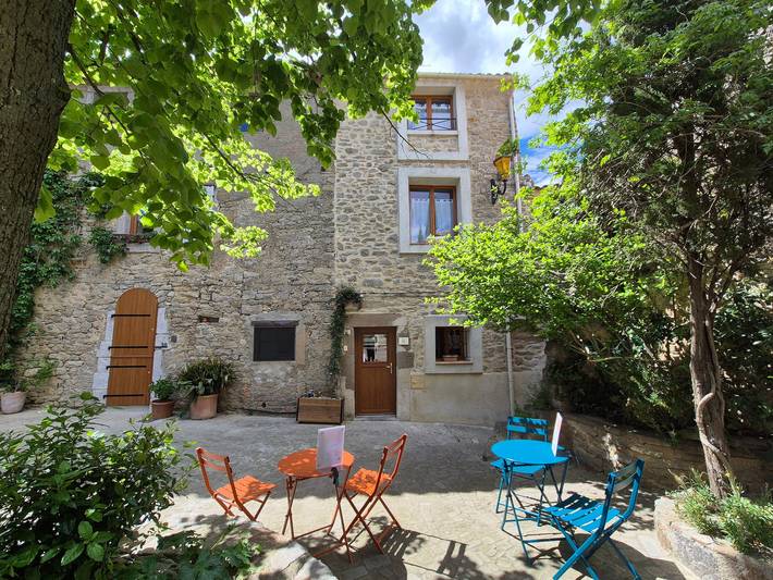 Gîte pour 4 personnes à Aigne