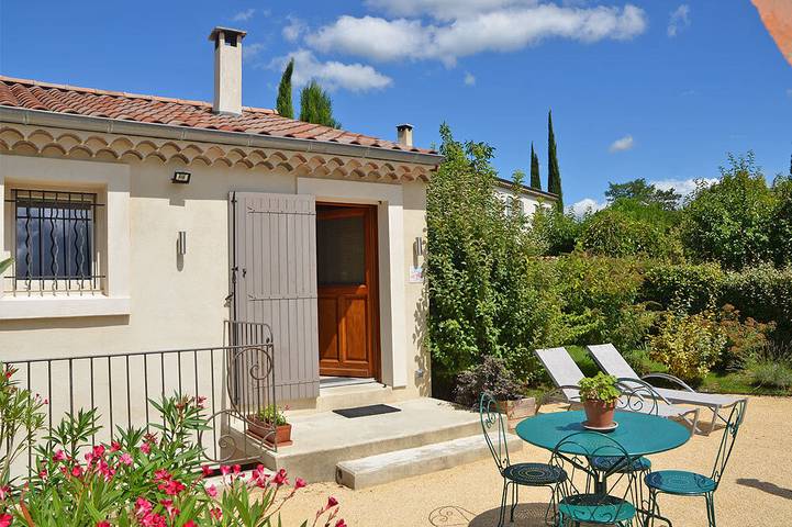 Studio pour 2 personnes, avec piscine et terrasse