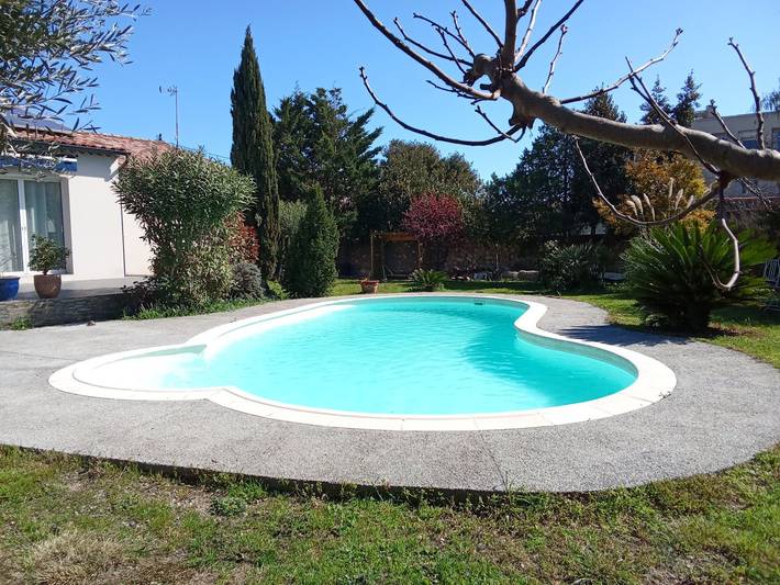 Villa pour 6 personnes, avec terrasse ainsi que piscine et jardin, animaux acceptés à Frontignan