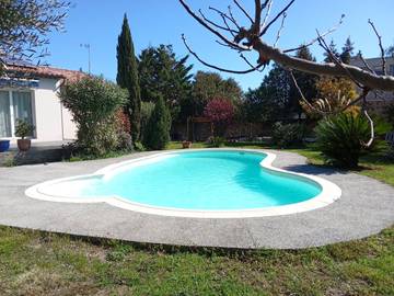Villa pour 6 personnes, avec piscine ainsi que jardin et terrasse, animaux acceptés à Frontignan