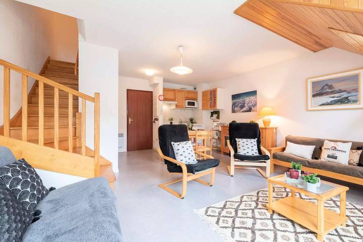 Gîte pour 4 personnes, avec vue dans Office De Tourisme De Saint Laurent Soulan - 2