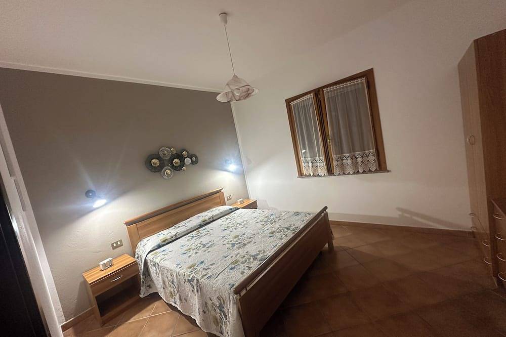 Detached cottage with garden and barbecue 1km from the beach of Solanas in Solanas, Comune di Sinnai