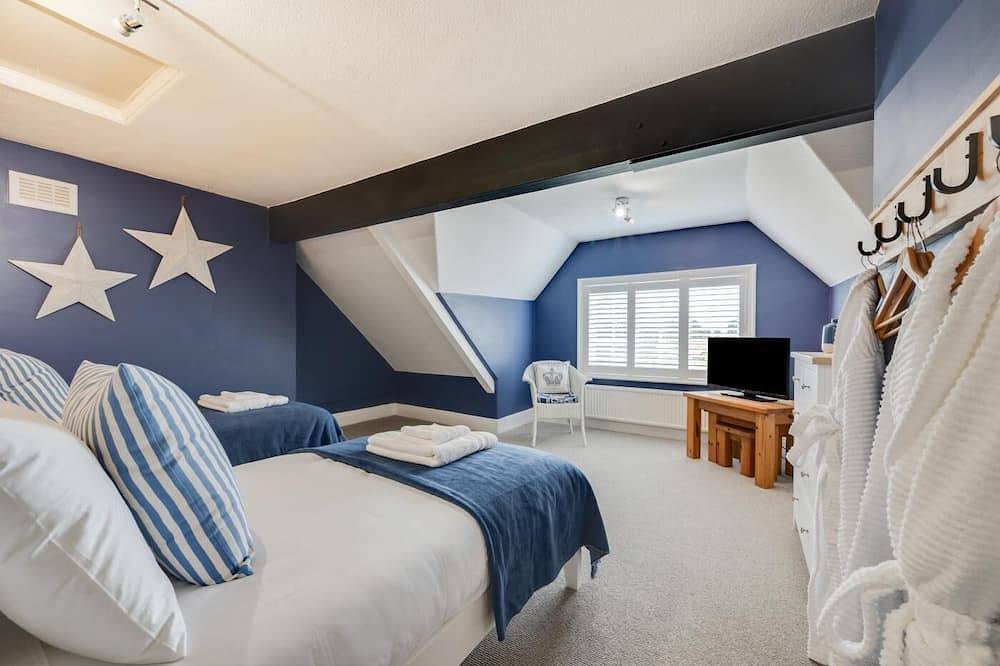 4 Bed in Scarborough (oc-sa870) in Scarborough, North York Moors National Park