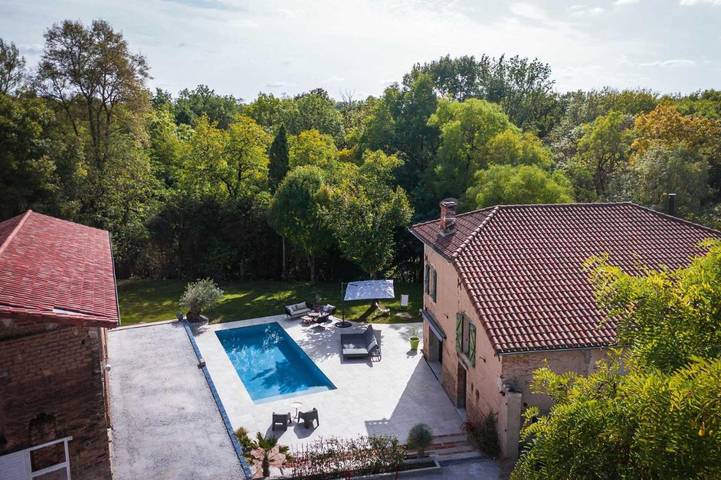 Six-Bedroom House in Brens, Région d'Albi
