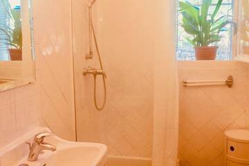 Villa pour 4 Personnes dans Hyeres, Région de Toulon, Photo 4