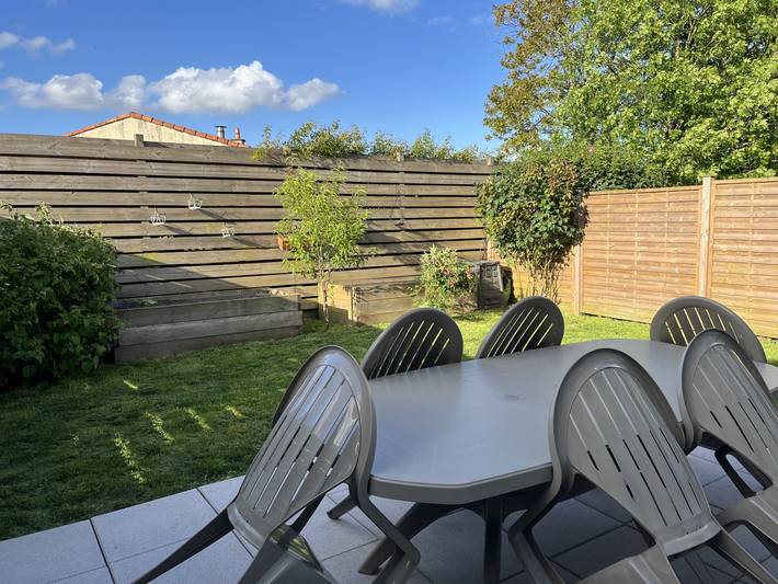 Gîte pour 8 personnes, avec jardin et terrasse, animaux acceptés