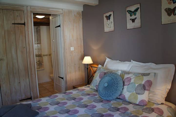 Location de vacances pour 6 personnes, avec jardin à Giez - 4