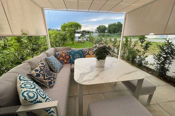 Ferienwohnung für 3 Personen, mit Pool und Whirlpool
