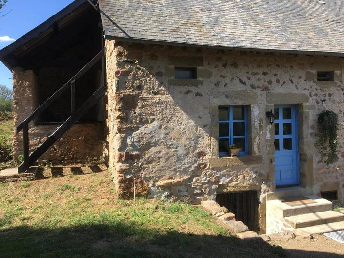 Location de vacances pour 4 personnes, avec piscine ainsi que jardin et vue à Cussy-en-Morvan - 3