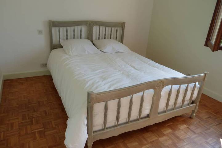 Location de vacances pour 11 personnes, avec terrasse et jardin à Lainsecq - 2