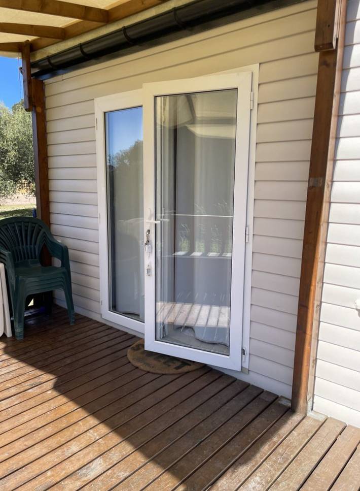 Mobil home pour 4 personnes, avec terrasse - 1