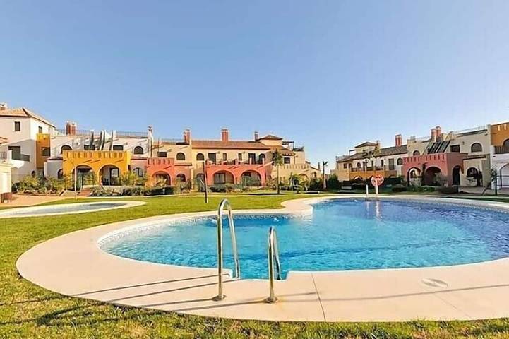 Maison de vacances pour 6 personnes, avec jardin ainsi que terrasse et piscine - 1