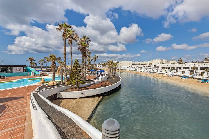 Appartement de vacances pour 4 personnes, avec piscine et terrasse - 1