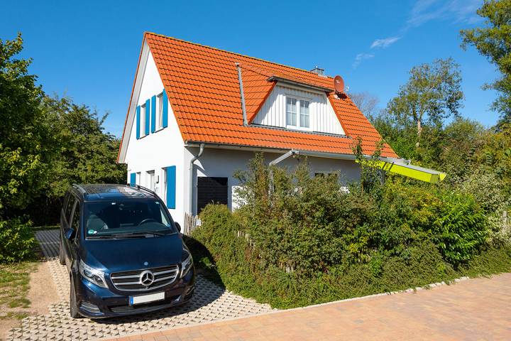 Ferienhaus für 8 Personen, mit Garten und Sauna