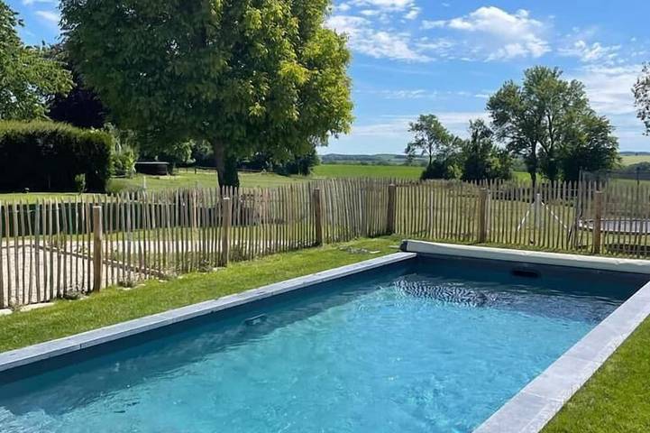 Gîte pour 10 personnes, avec jardin à Étaves-et-Bocquiaux