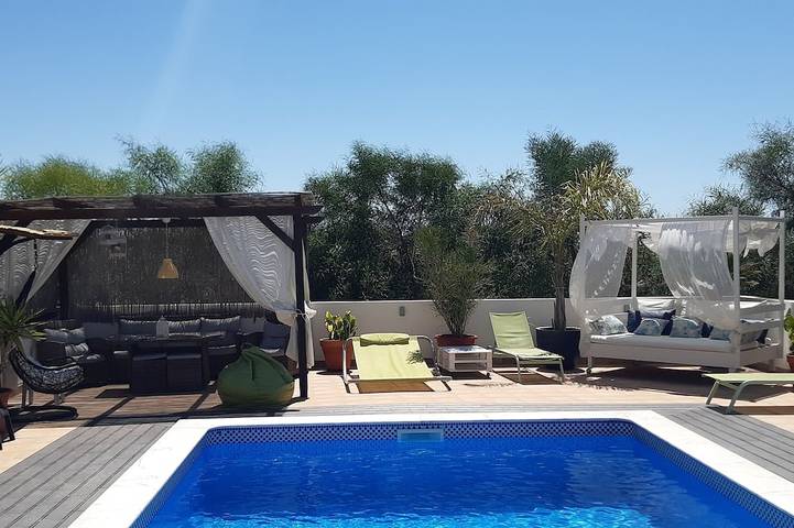 Gîte pour 10 personnes, avec balcon