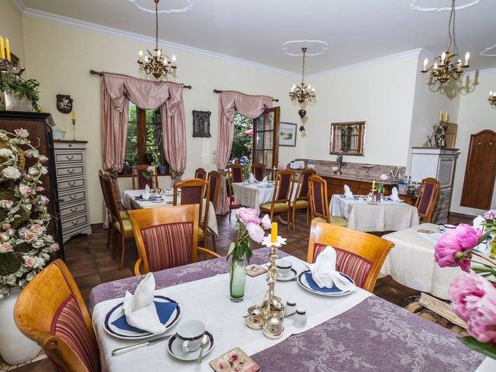 Hotel für 2 Personen, mit Balkon und Seeblick sowie Garten in Sankt Wolfgang im Salzkammergut - 4