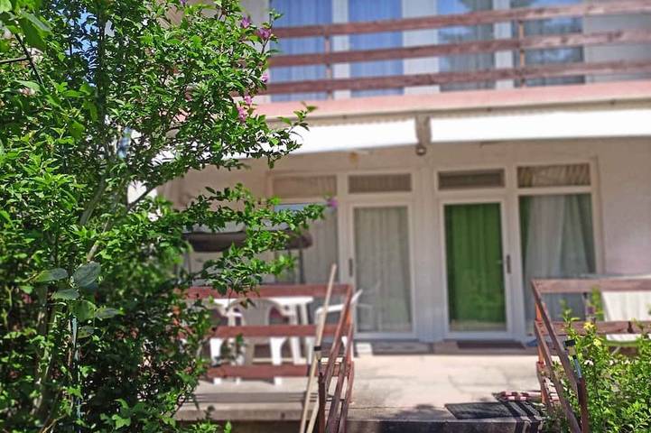 Holiday home for 7 people, with garden - 1