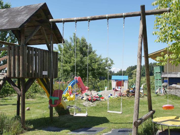 Ganze Ferienwohnung, Ferien- und Obsthof Sonnenhalde - Ferienwohnung 1, 50qm,  1 Schlafzimmer, max. 4 Personen in Bodolz, Bayerisch Schwaben