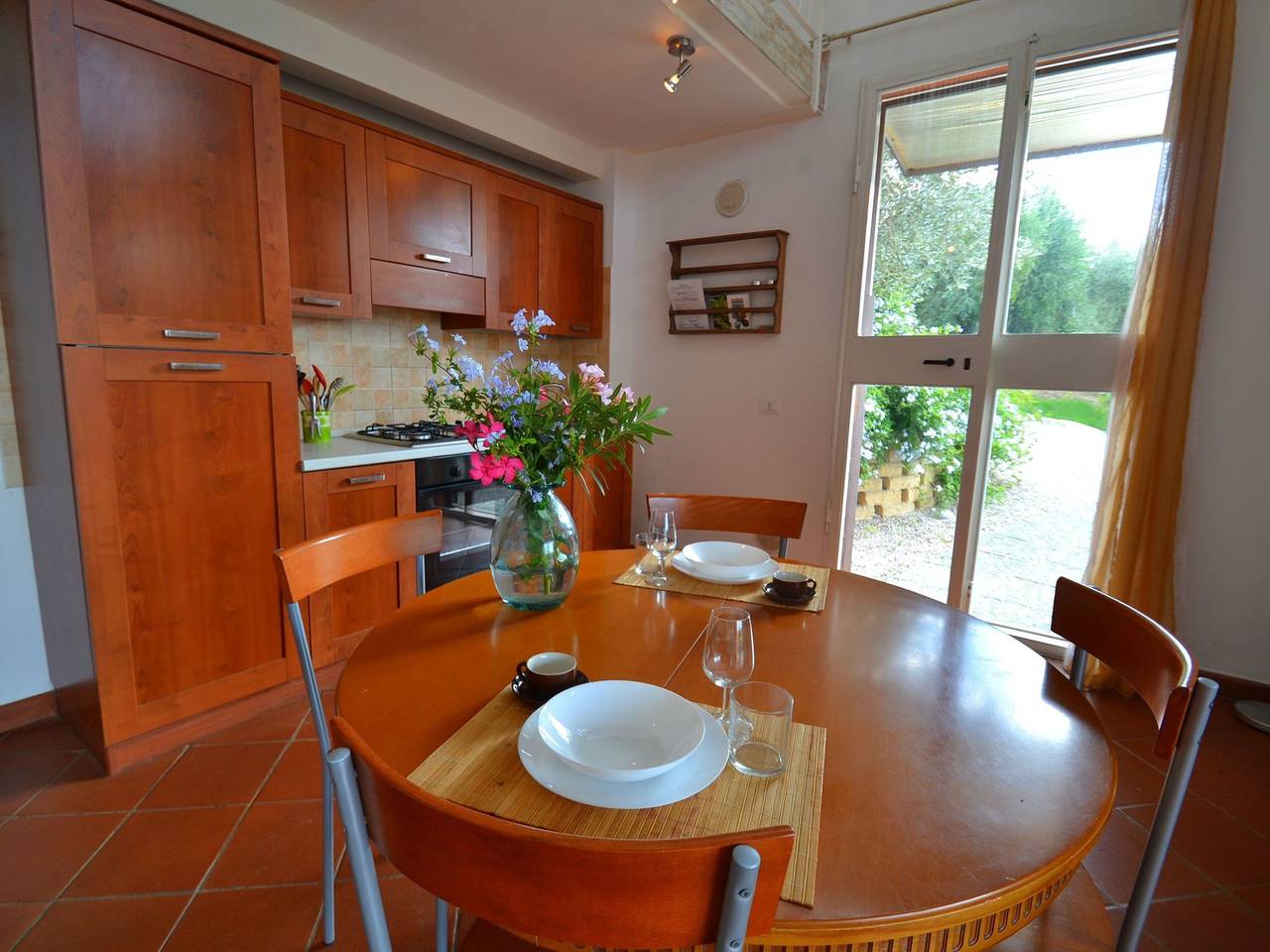 Affascinante casa toscana con Wi-Fi in Castagneto Carducci, Costa degli Etruschi