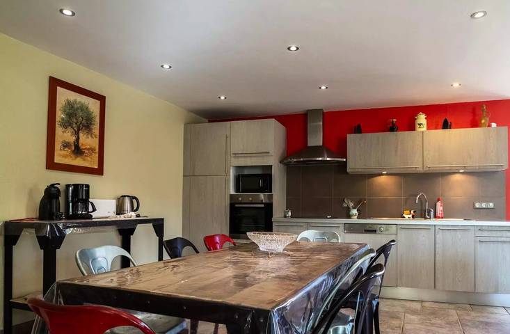 Gîte pour 6 personnes, avec jardin et piscine dans La Fage-Saint-Julien - 3