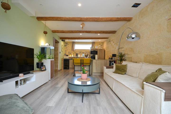 Location de vacances pour 4 personnes, avec jardin et piscine à Bezouce - 2